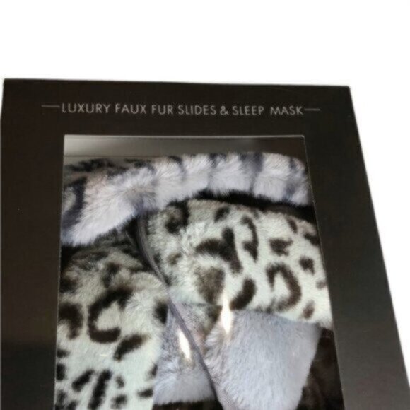 NEW Surell Grey Animal Print Faux Fur Eye Mask & Warm Comfy Slippers Set 7-8 - Picture 2 of 3